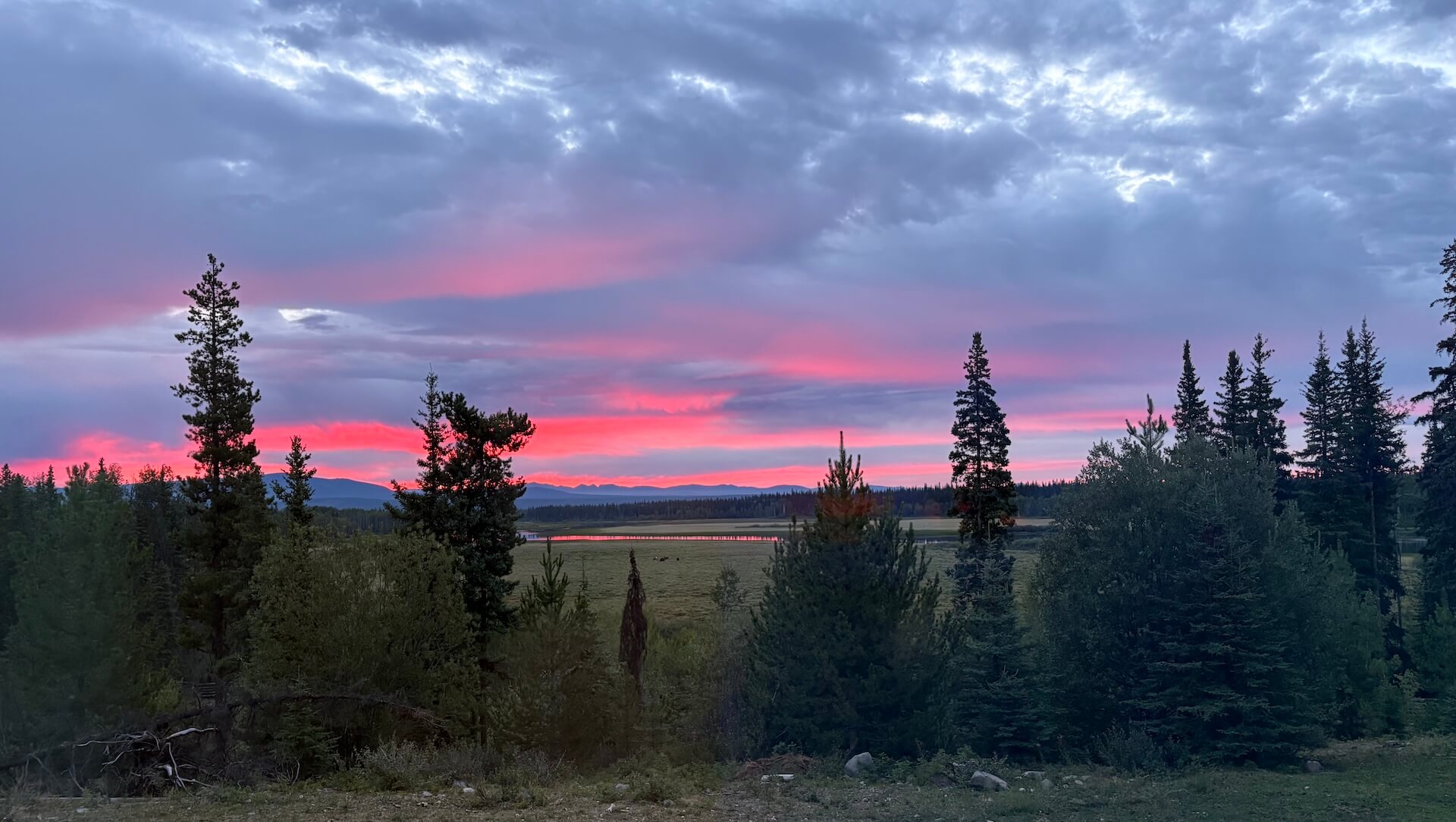 7 Days of Authentic Canada: Your Perfect Week at Red Cariboo Resort